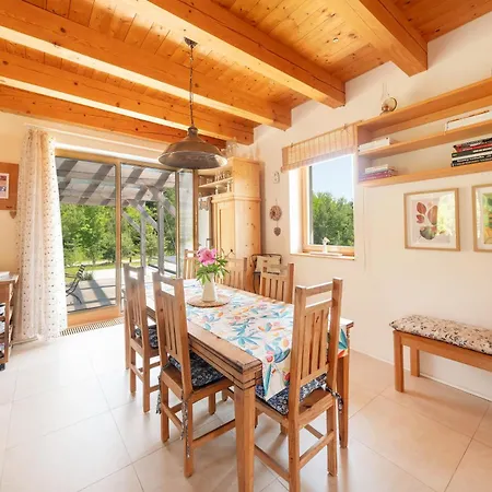Eva Jičín